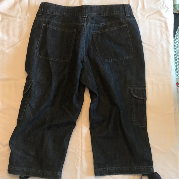 Capris - Picture 3 of 3